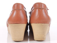 Vintage 70s SBICCA Tan Leather Wedge Platform Shoes Women's US Size 8 M